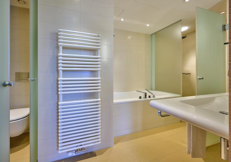 Suite image 3