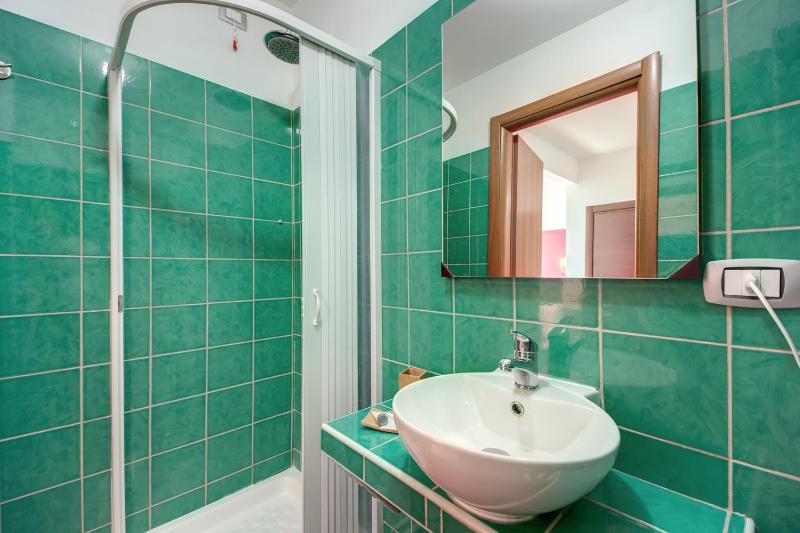 Standard Double Room image 2