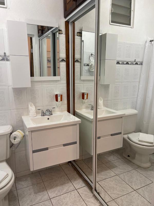 Quadruple Room with Balcony image 3