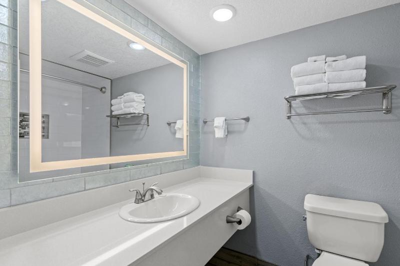 Superior Two-Bedroom Suite image 3