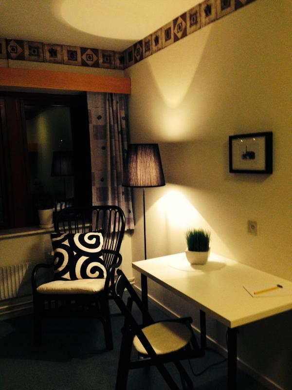 Single Room image 4