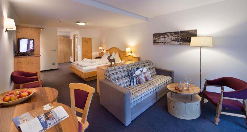 Comfort Double or Twin Room with Balcony image 3