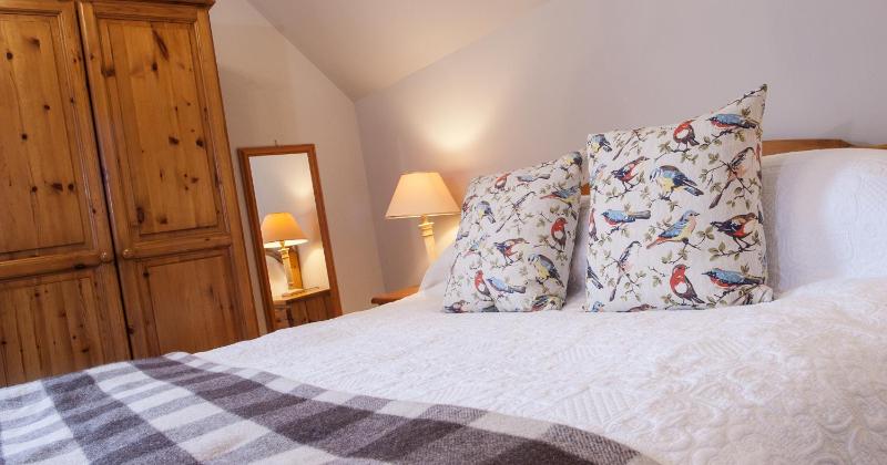 Classic Double Room with Sea View image 2