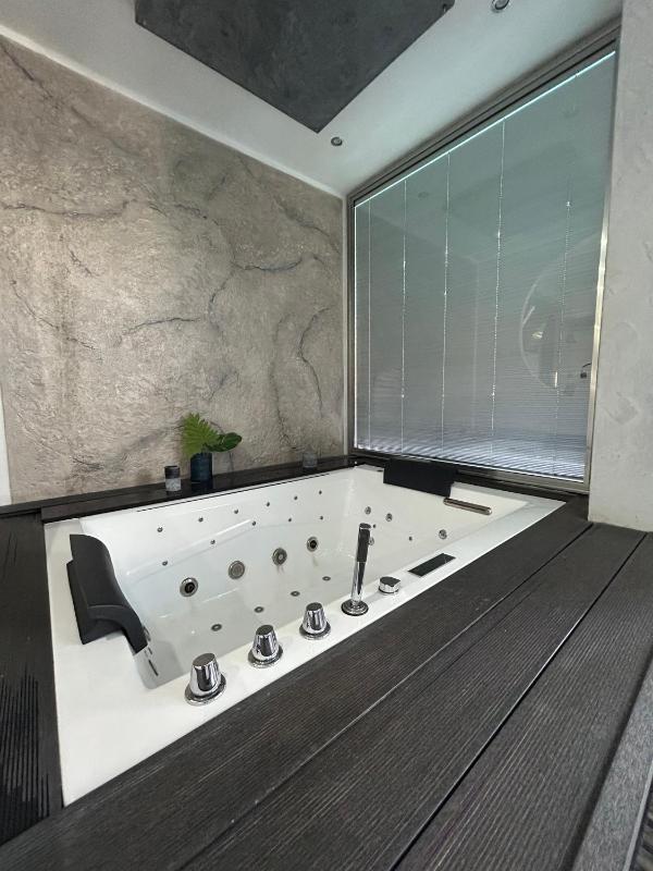 Loft image 4