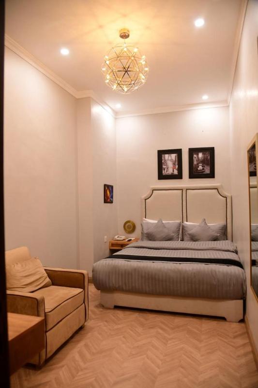 Presidential Suite image 2