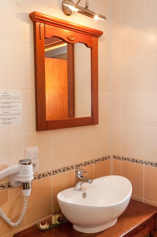 Triple Room image 3