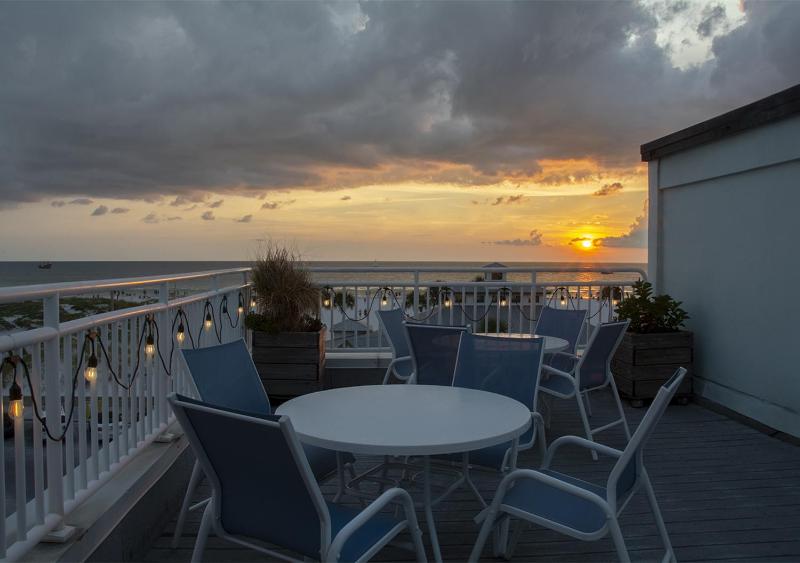 Palm Pavilion Inn - image 27