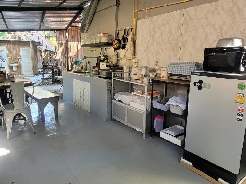 Brookhouse & Glamping - image 22
