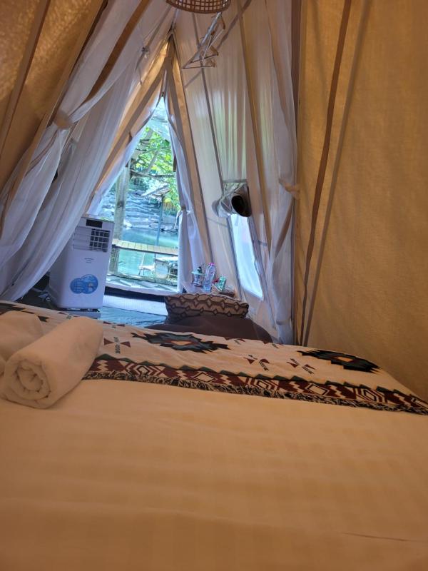 Brookhouse & Glamping - image 17