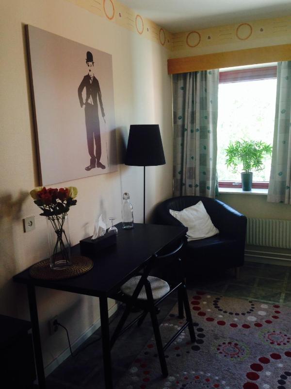 Double Room image 4