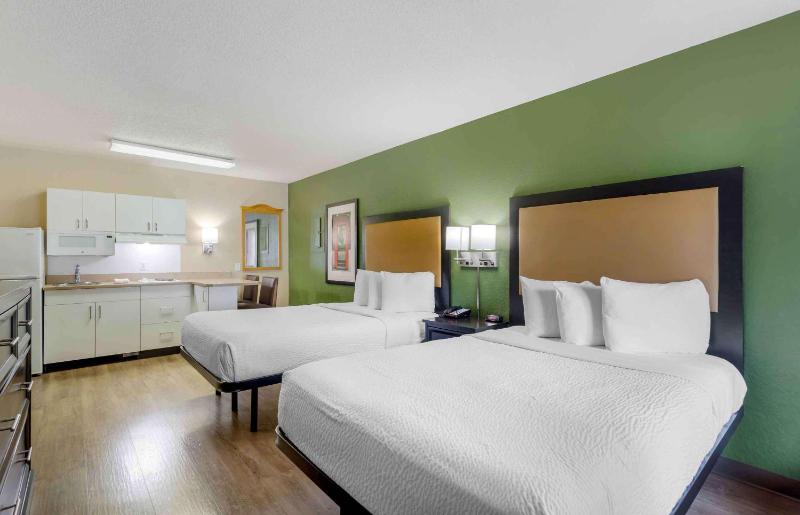 Studio with 2 Double Beds - Non-Smoking image 1