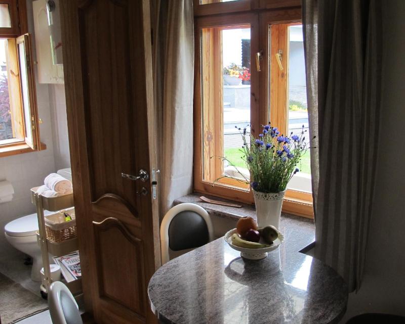 Smilčių namelis - image 11