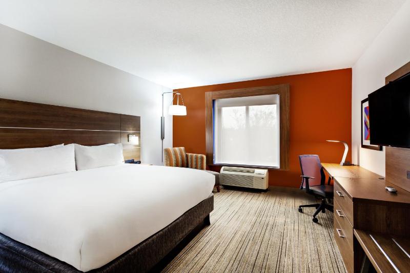 King Room - Non-Smoking image 3