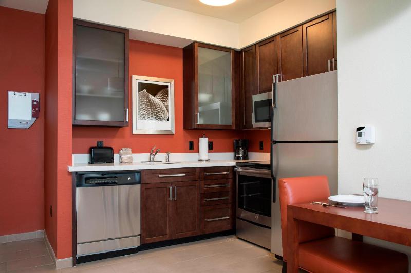 Residence Inn by Marriott Austin-University Area - image 12