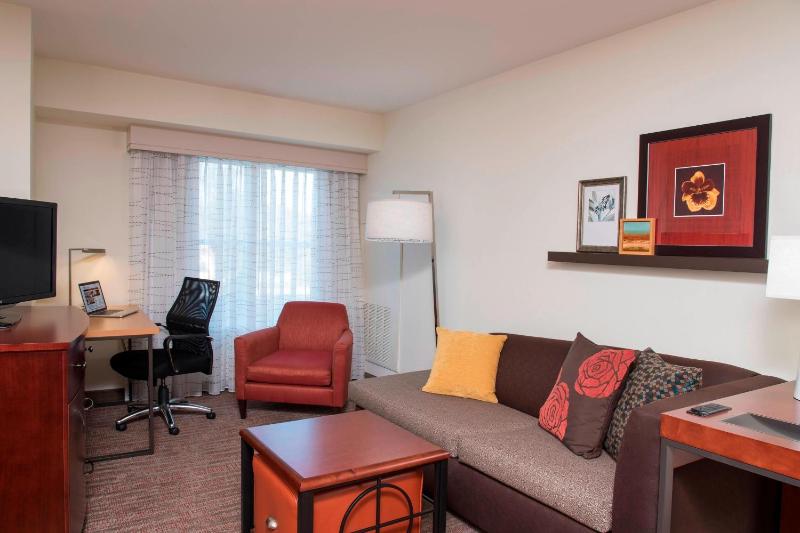Residence Inn by Marriott Austin-University Area - image 7