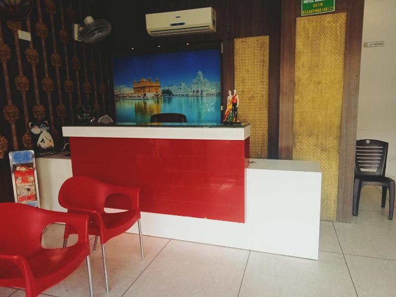 Hotel Robin Inn - image 6