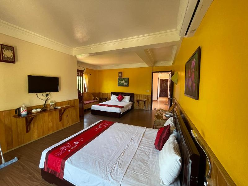 Chez Loan Hotel - image 43