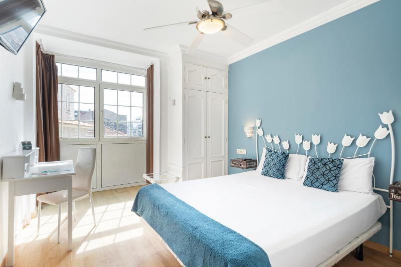 Standard Double or Twin Room image 1