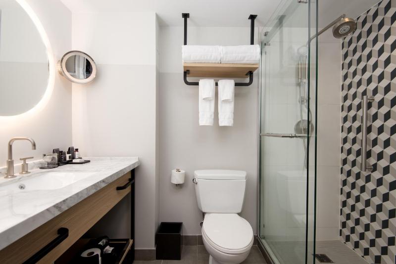 King Room image 1