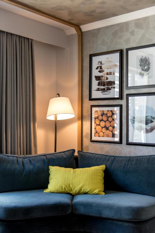 King Room image 3