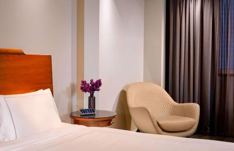 Superior Double Room image 3