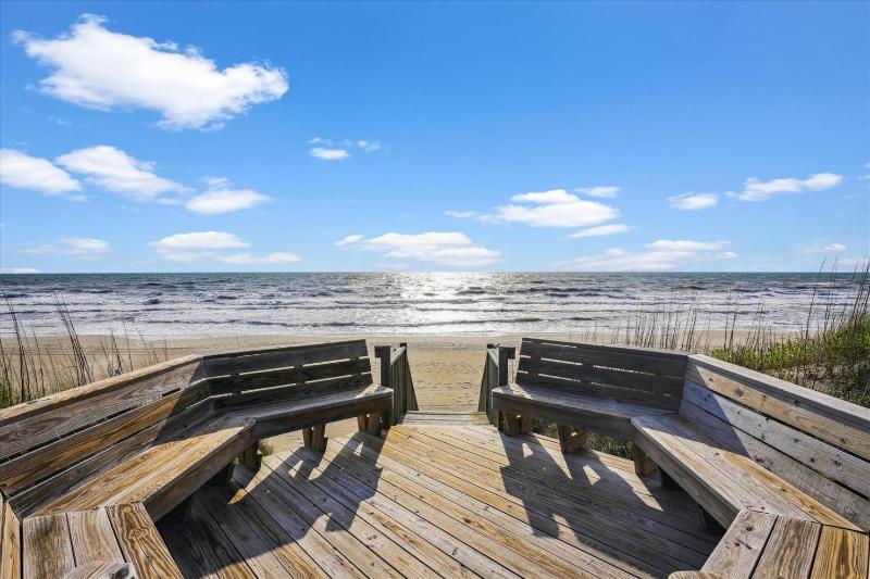 WHALEHEAD WATCH - image 1