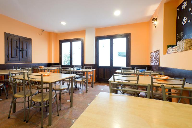 Oasis Backpackers' Hostel Granada - image 9