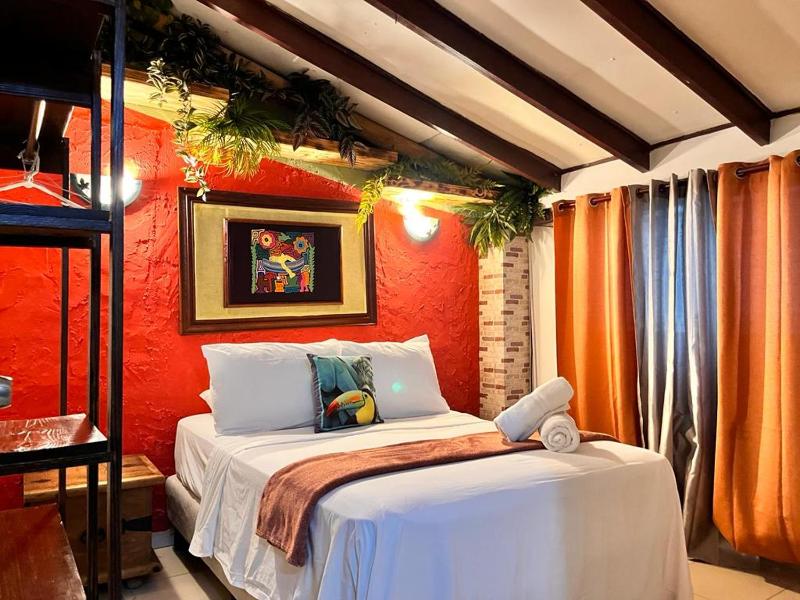 Panama House Bed & Breakfast - image 15
