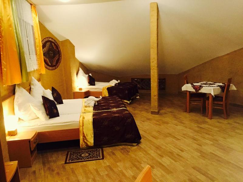 Triple Room image 1