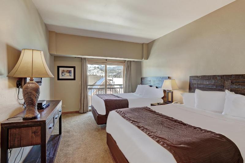 Village at Breckenridge Condos Sleeps 8 - Ski in Out Walk downtown - image 24