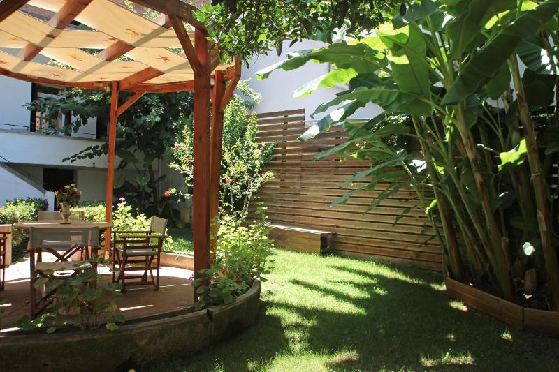 Three-Bedroom Villa image 3