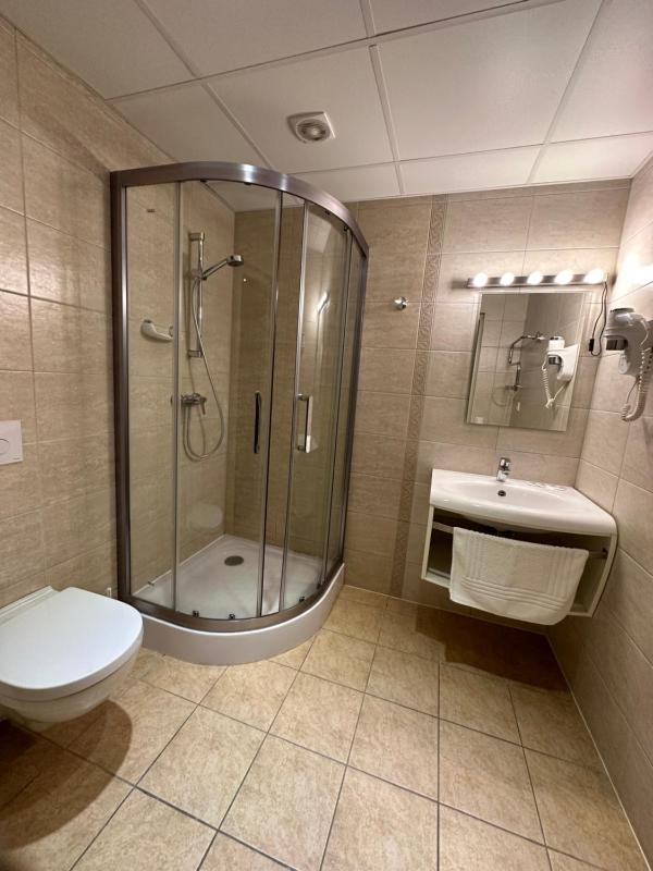 Quadruple Room image 2