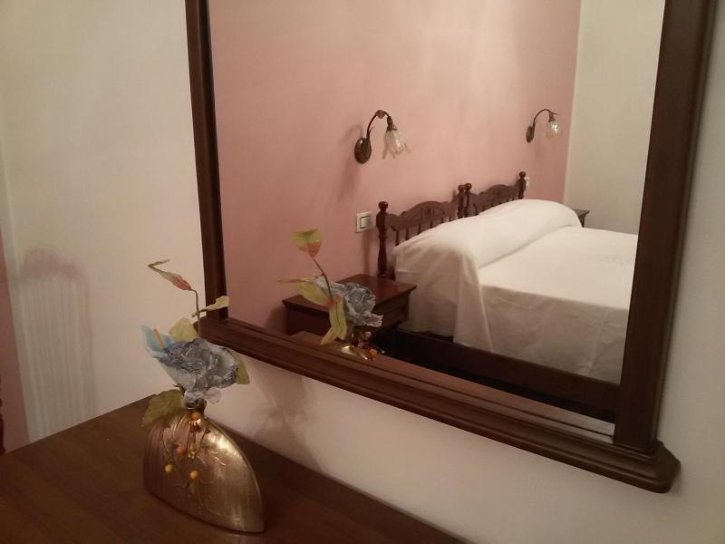 Double Room image 4