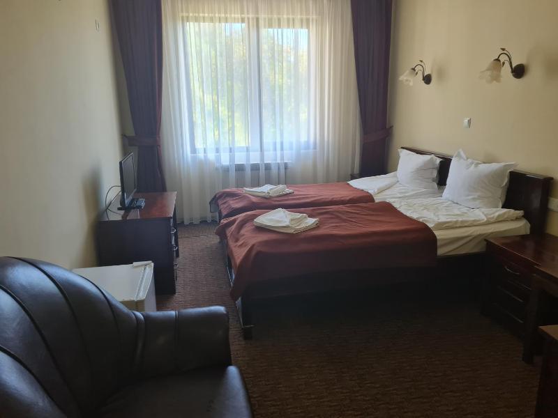 Double Room image 1