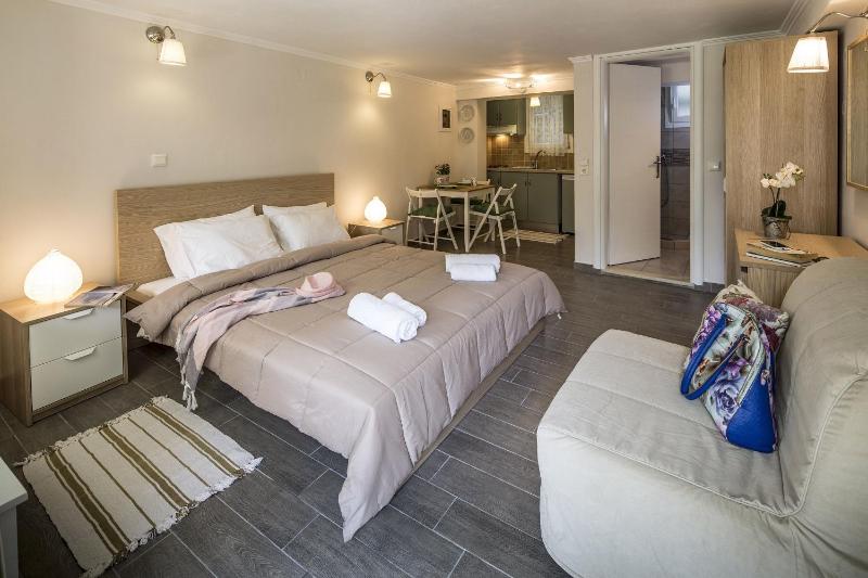 Vassilis Guest House - image 21