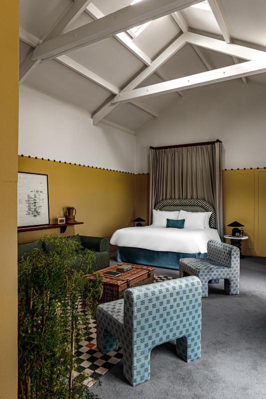 Churn's River Junior Suite image 1
