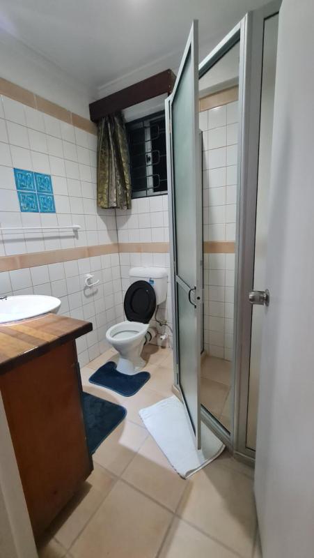 Spacious 3 BRM Apartment - image 13