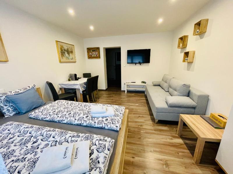Quadruple Room with Bathroom image 1