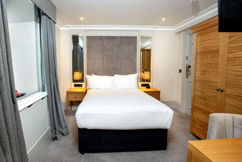Cosy Double Room image 3
