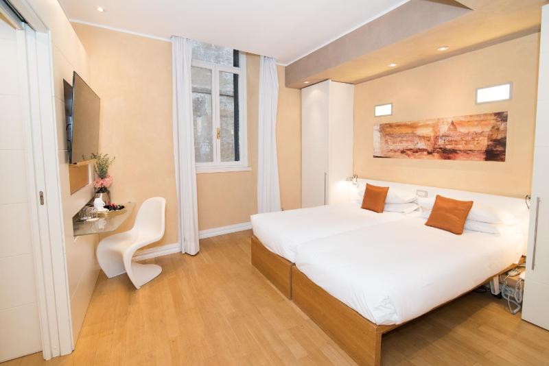 Junior Suite image 1