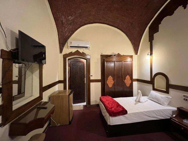 Elphardous Oasis Hotel - image 8