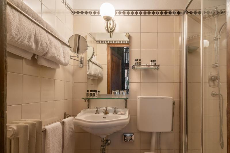 Suite image 3