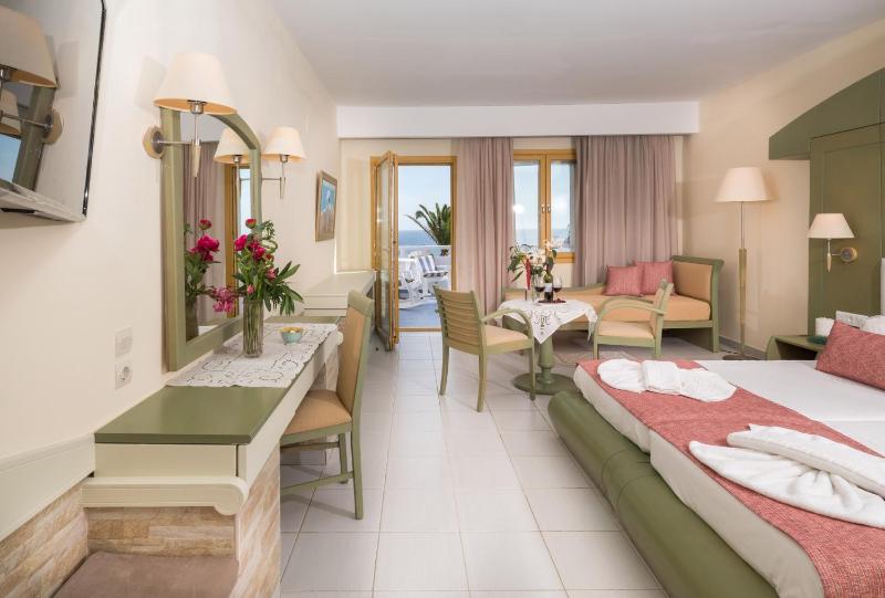 Superior Bungalow with Sea View image 1