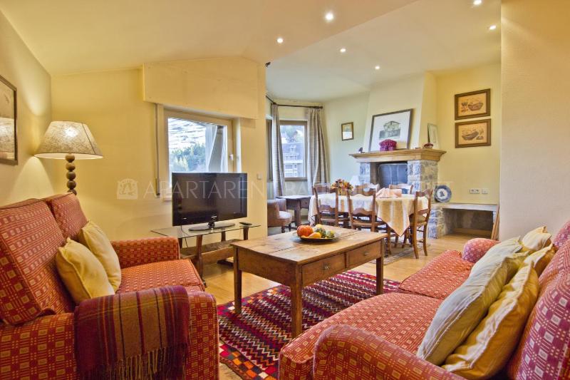 Three-Bedroom Apartment (8 Adults) with Parking image 1