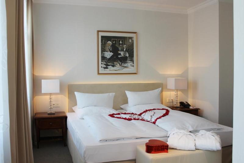 Comfort Suite image 1