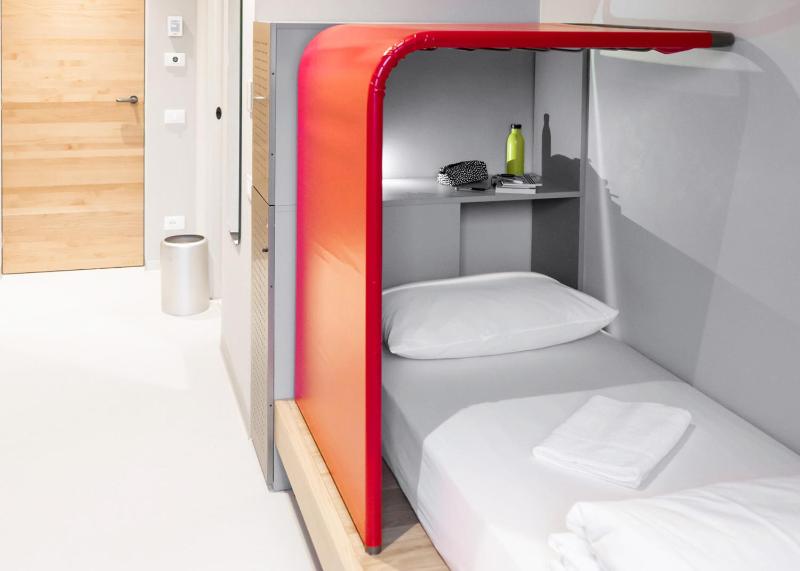 Single Bed in 3 Female Dormitory Room  image 4