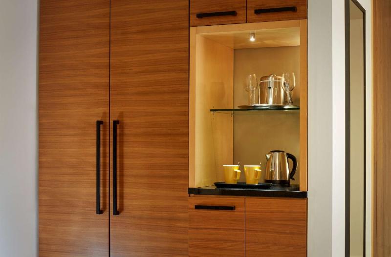 Studio Double Room image 3