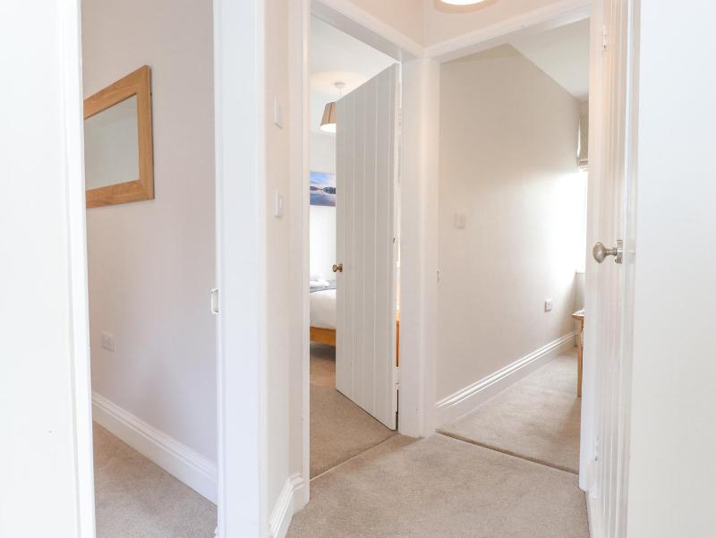 1 Millbank - image 27