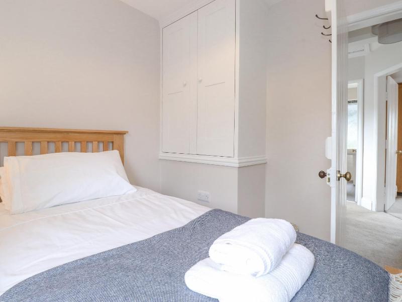 1 Millbank - image 8