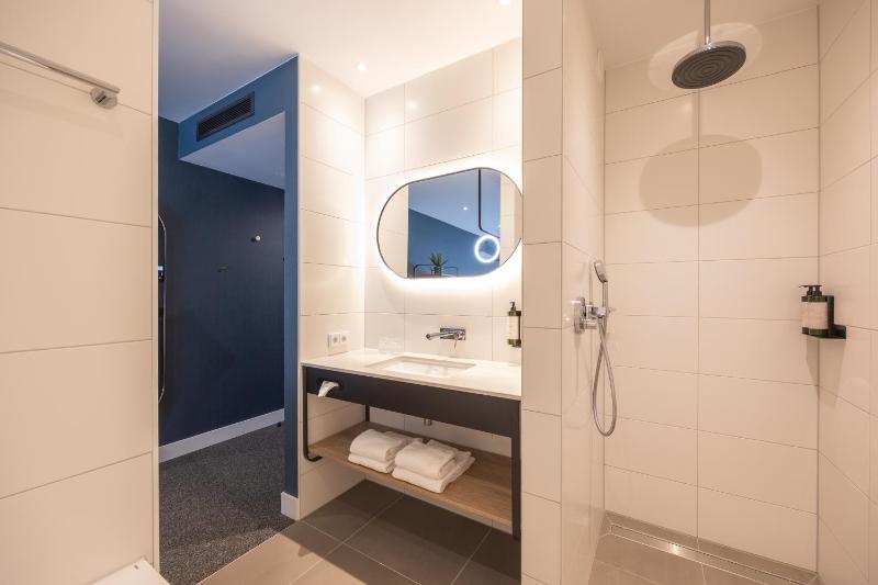 Superior Room image 4